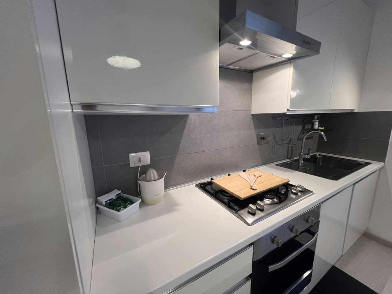 Modern Apartment In Monteverde Roma Exterior foto
